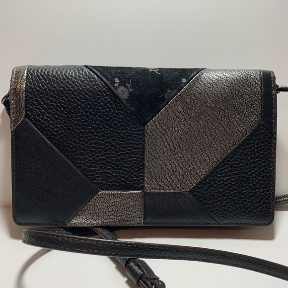 Coach Quilted Tea Rose Crossbody - Picture 2 of 16